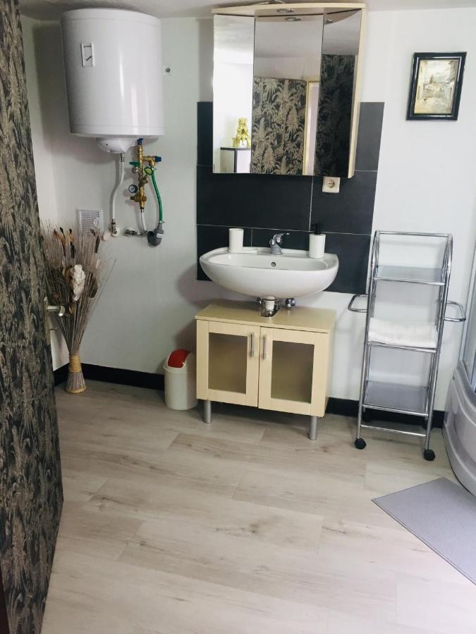 Monteurwohnung, 2 Zimmer, Kueche,Bad Staufenberg  Extérieur photo