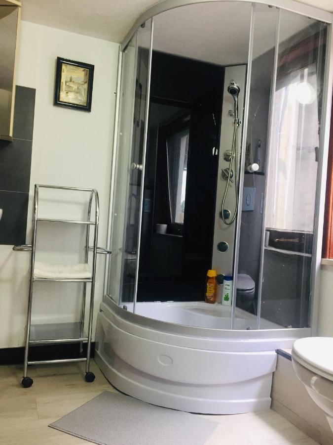 Monteurwohnung, 2 Zimmer, Kueche,Bad Staufenberg  Extérieur photo